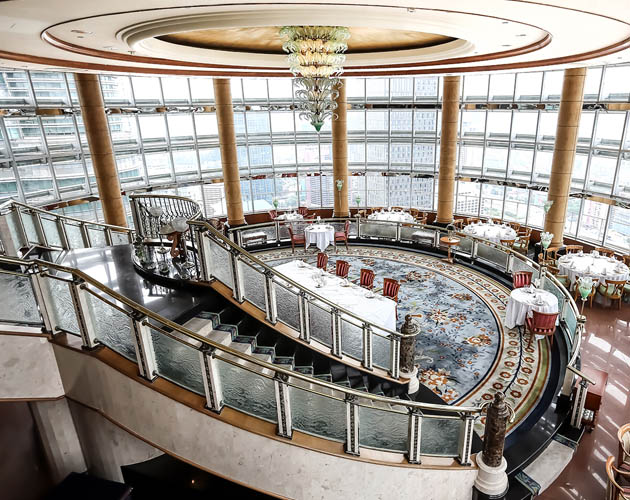 Dining area at one of the partner clubs in the International Associate Clubs